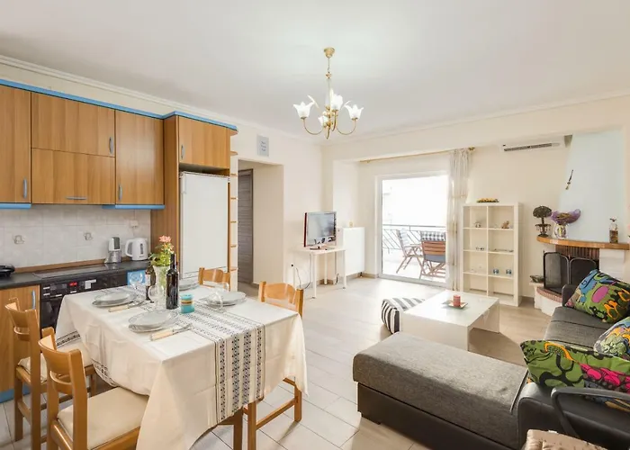 Big Modern Center Apartment, Balcony And Parking
