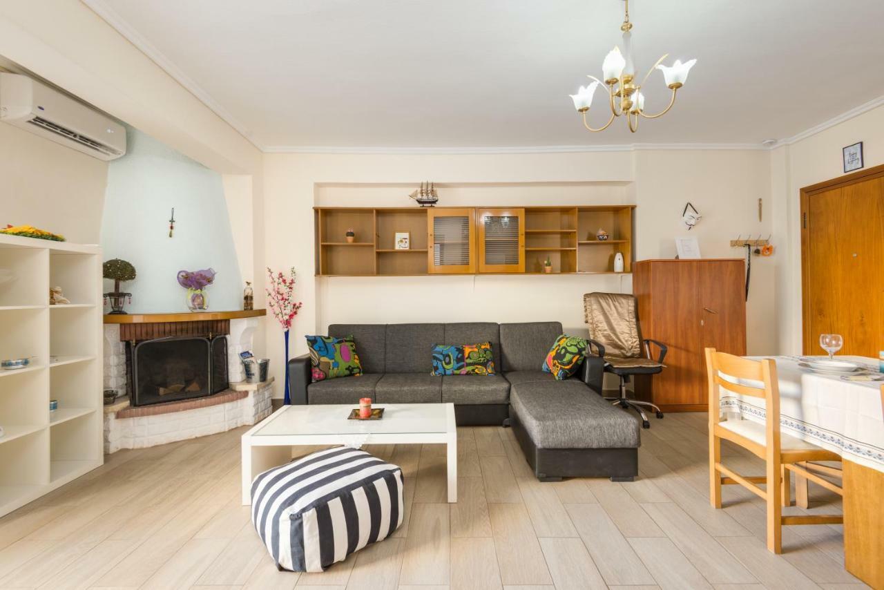 Big Modern Center Apartment, Balcony And Parking *